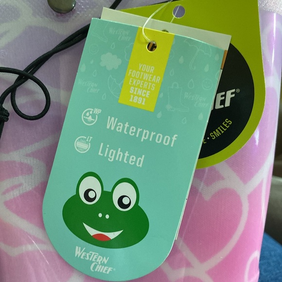 Western Chief Toddler Light Up Heart Rain Boots - Picture 5 of 5